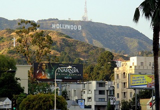 ハリウッド＆ハイランドから見るハリウッド・サイン