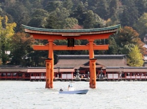 Itsukushima-jinja