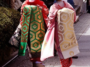 Darari-obi of Maiko