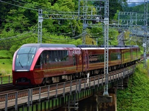Kintetsu Hinotori