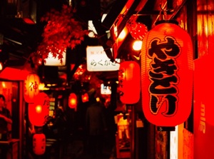 Aka-chochins of Izakaya along a street