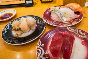 Kaiten-zushi